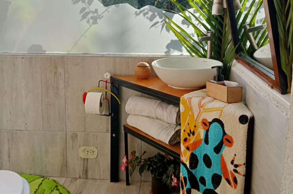 room-tainer-baño